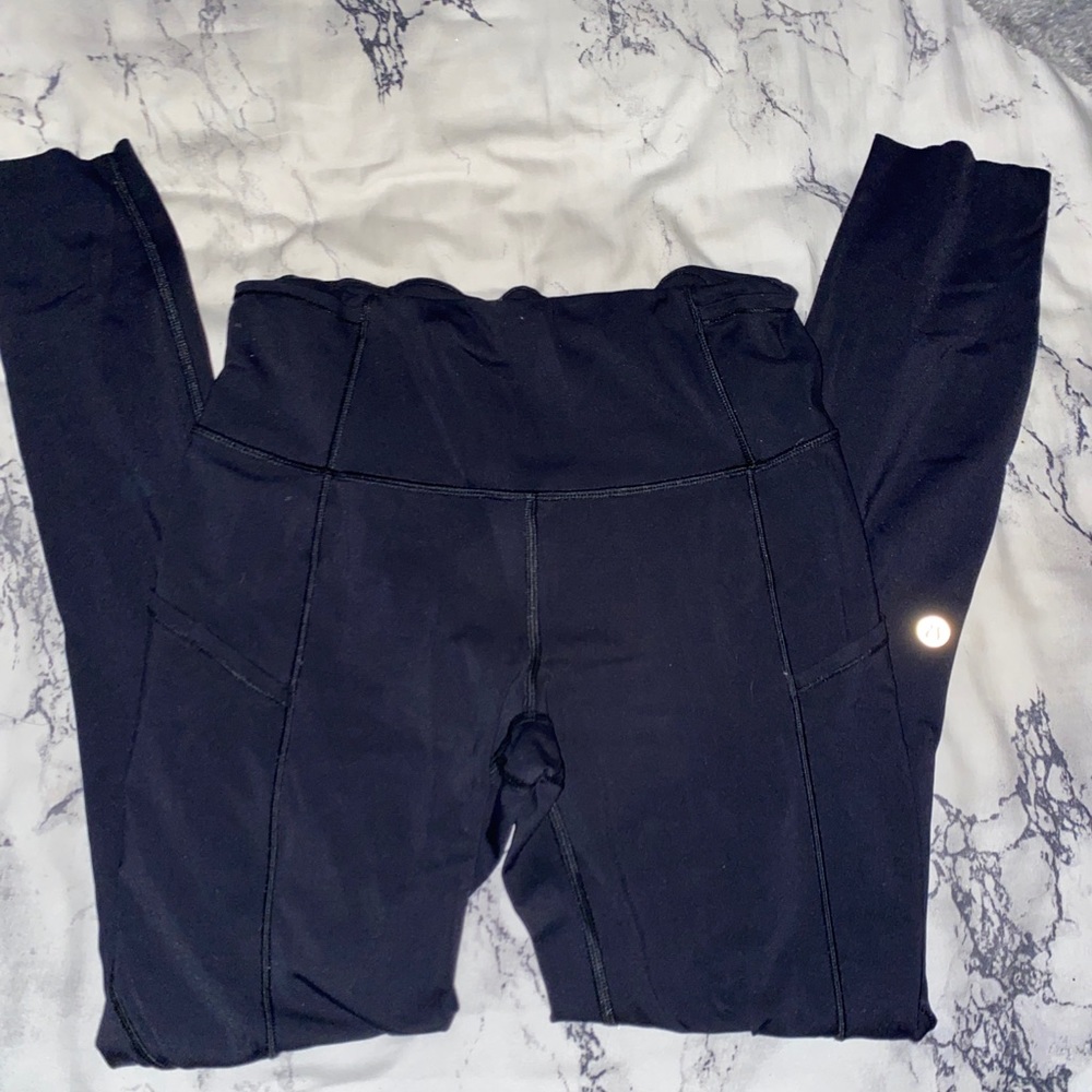 Lulu black leggings
